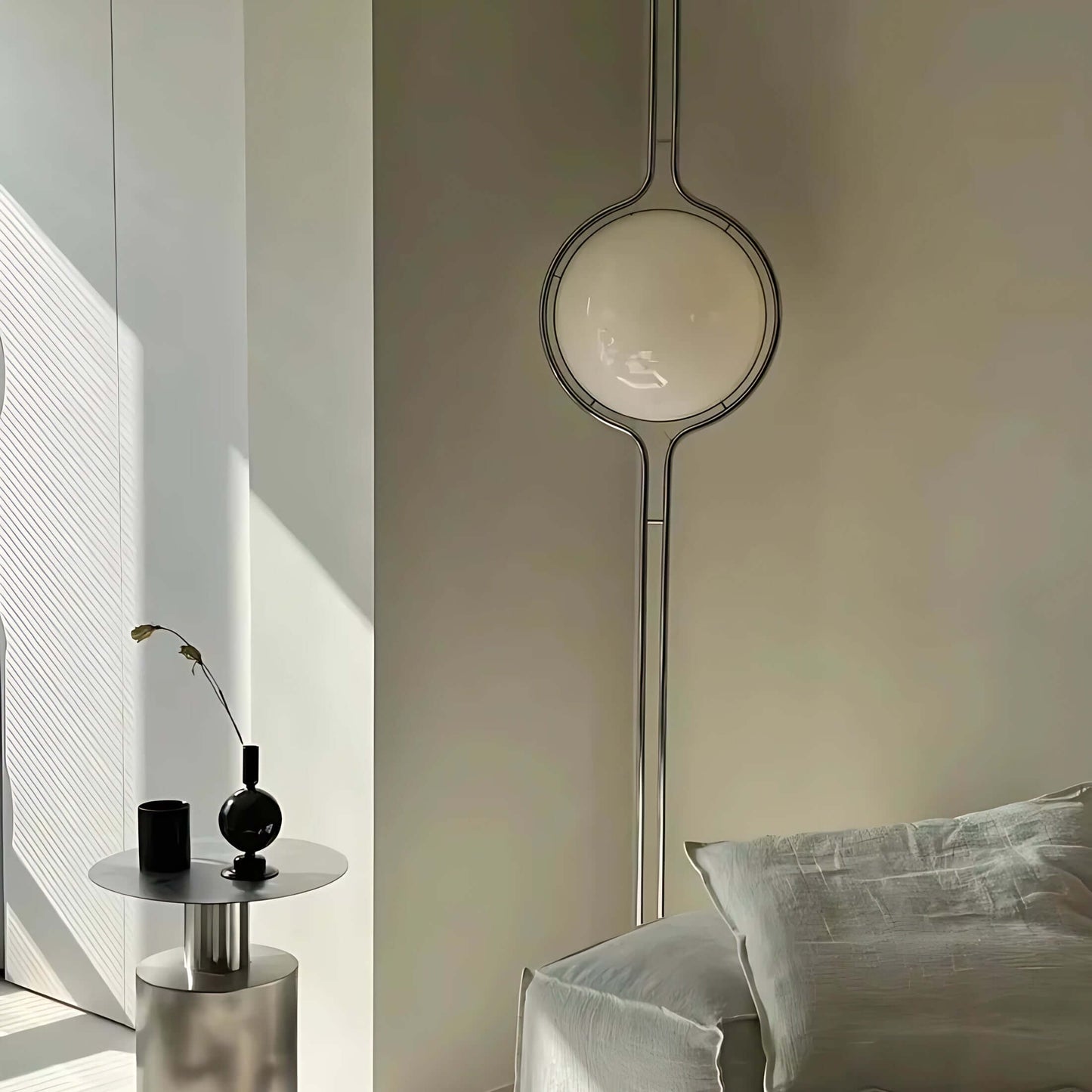 Munuva Orb Floor Lamp